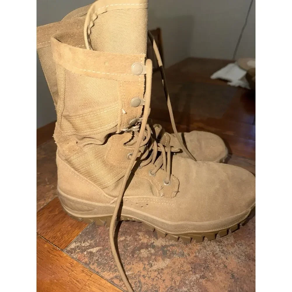 Belleville C320 Combat Tactical Boots Men Size 6.5 R Desert Tan Suede. USA